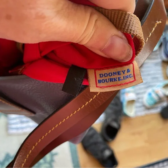 Dooney & Bourke Derby Florentine Crossbody Shoulder Bag - Picture 11 of 12